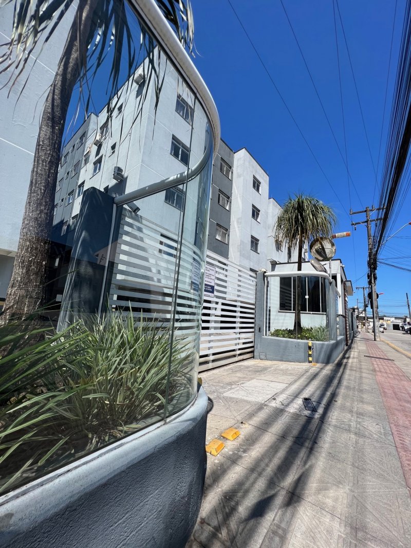 Apartamento - Venda - Ipiranga - São José - SC
